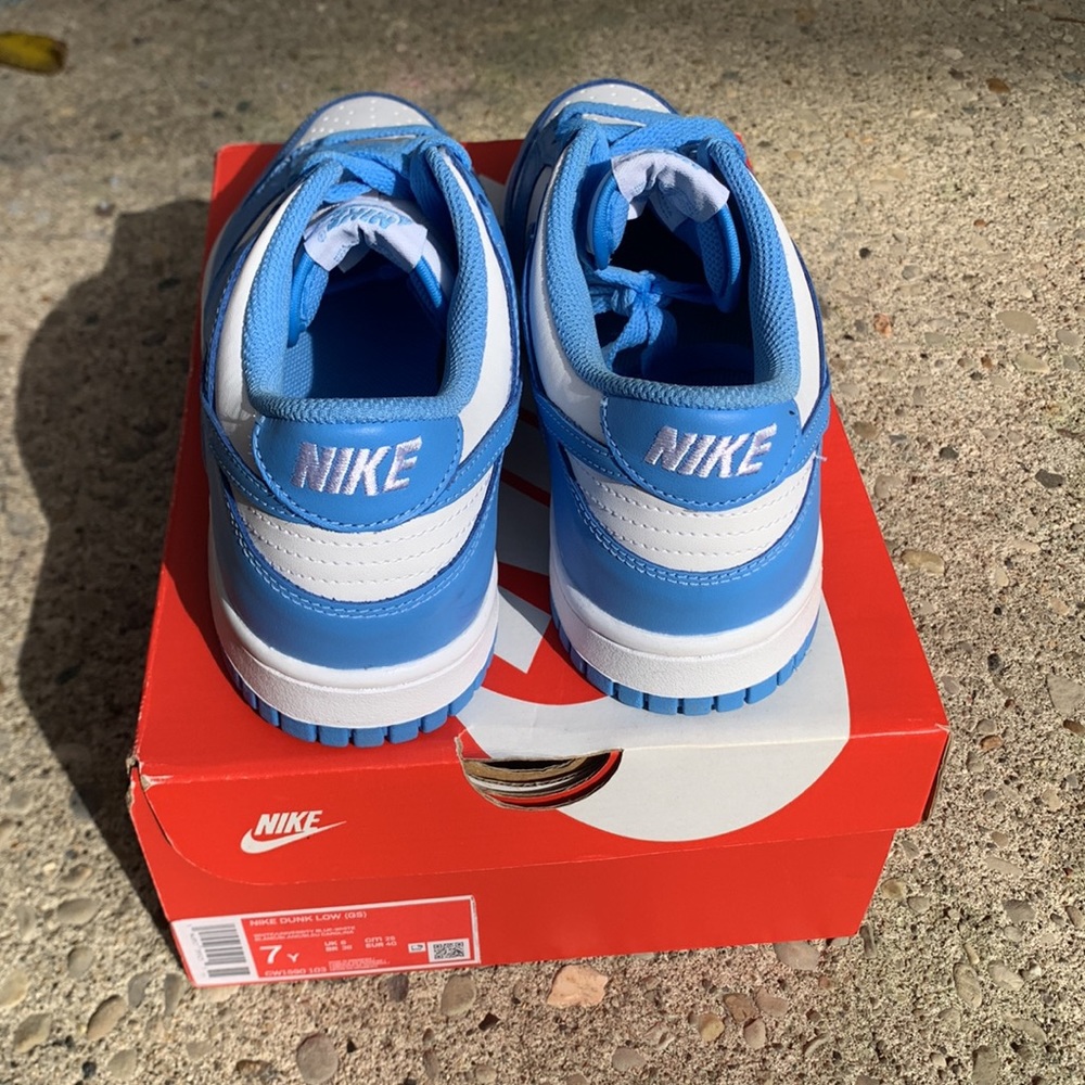 NEW Nike Dunk Low University Blue UNC 7Y/8.5 women - Picture 6 of 17